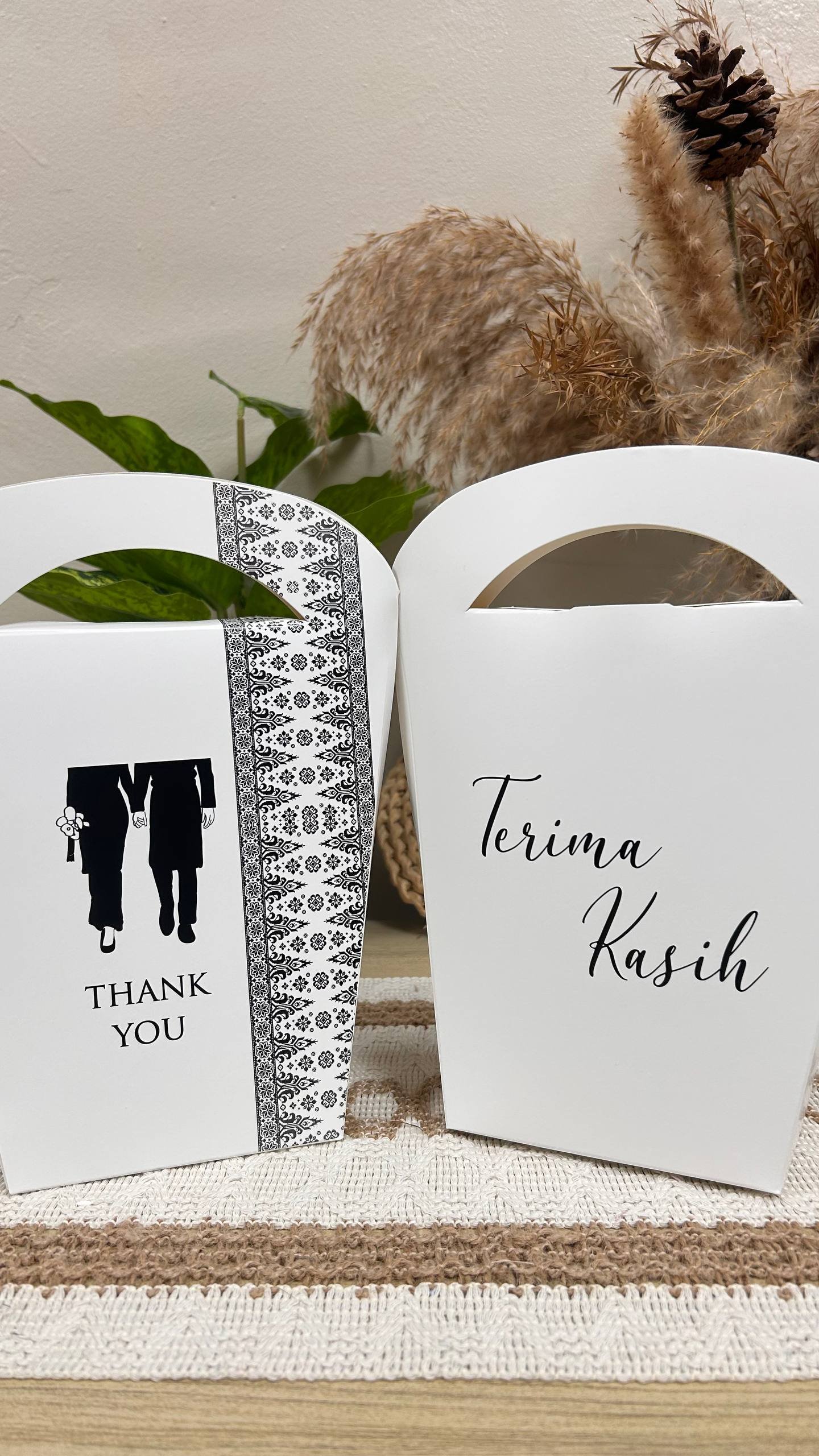 [50 PCS] KOTAK GOODIES VBOX CLASSIC BLACK WHITE