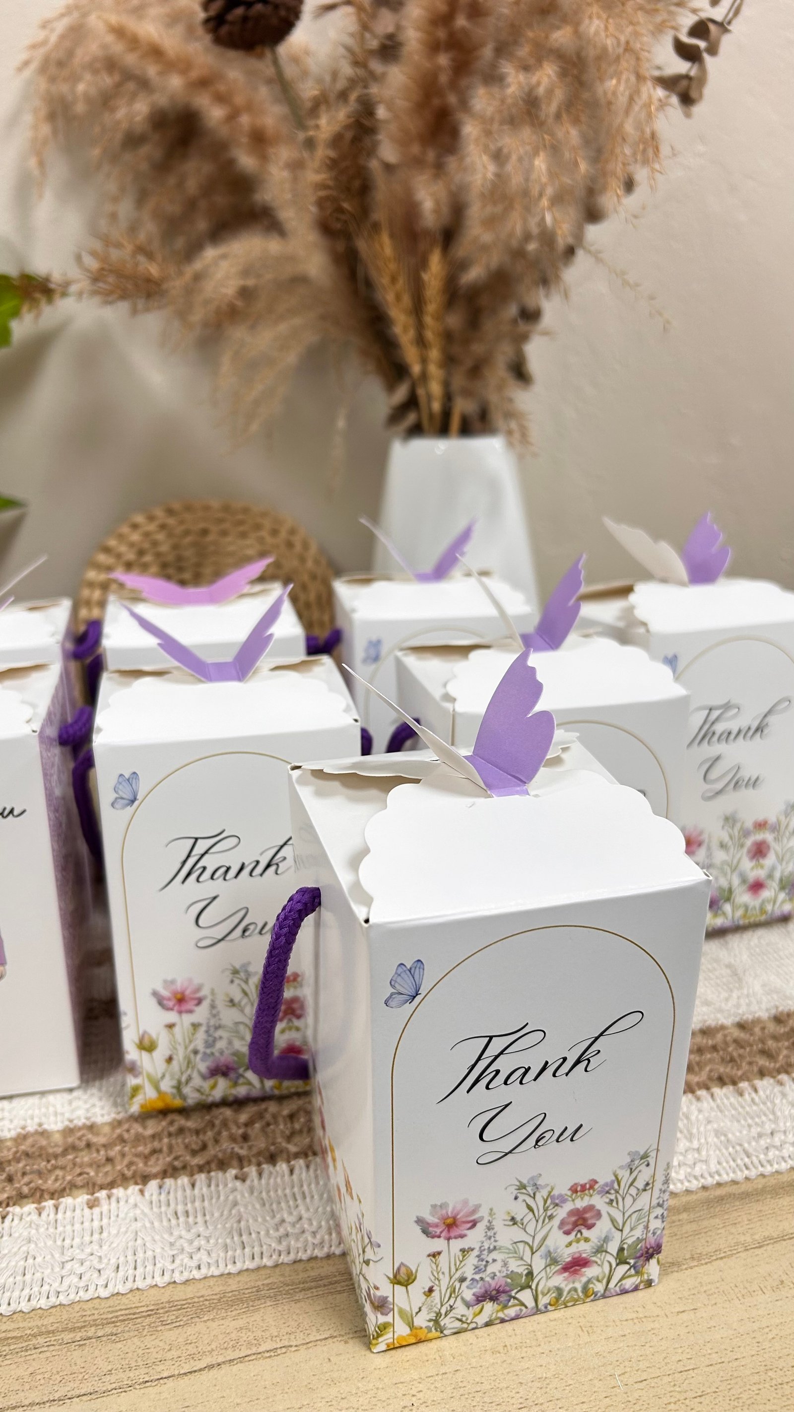 [100PCS] KOTAK DOORGIFT BUTTERFLY BOX M